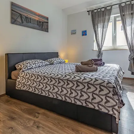 Gorgeous In With Kitchen Holiday home Sisan