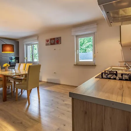 Gorgeous In With Kitchen