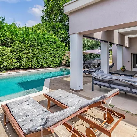 度假居 Gorgeous In With Kitchen *