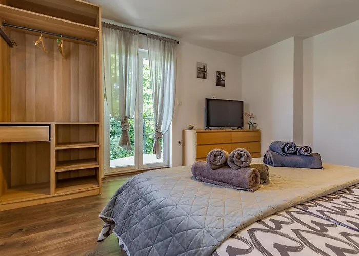 Gorgeous In With Kitchen *