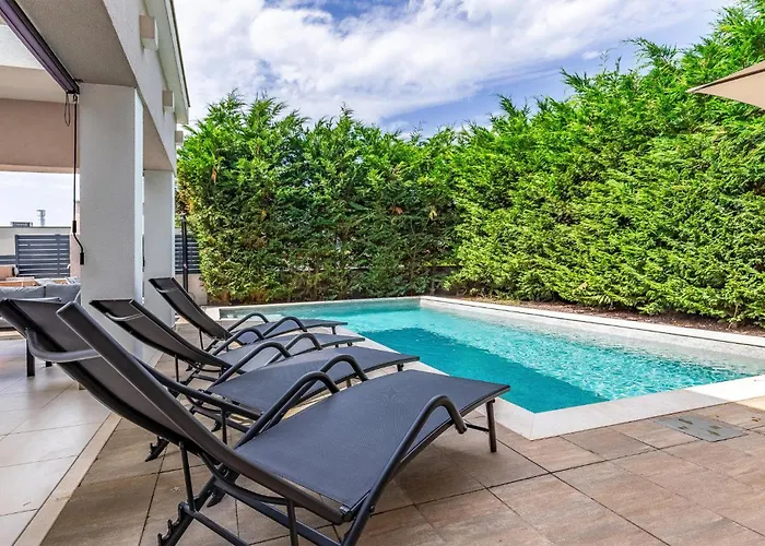 Gorgeous In With Kitchen * Šišan