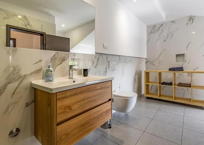 Gorgeous In With Kitchen Šišan